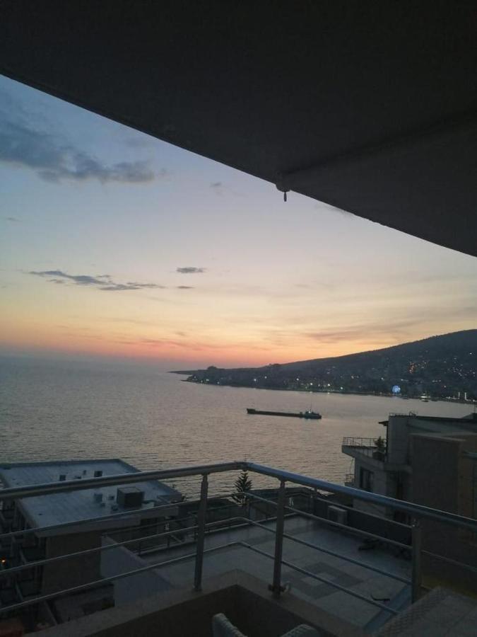 סרנדה Bilal Golemi Sea View Apartment מראה חיצוני תמונה